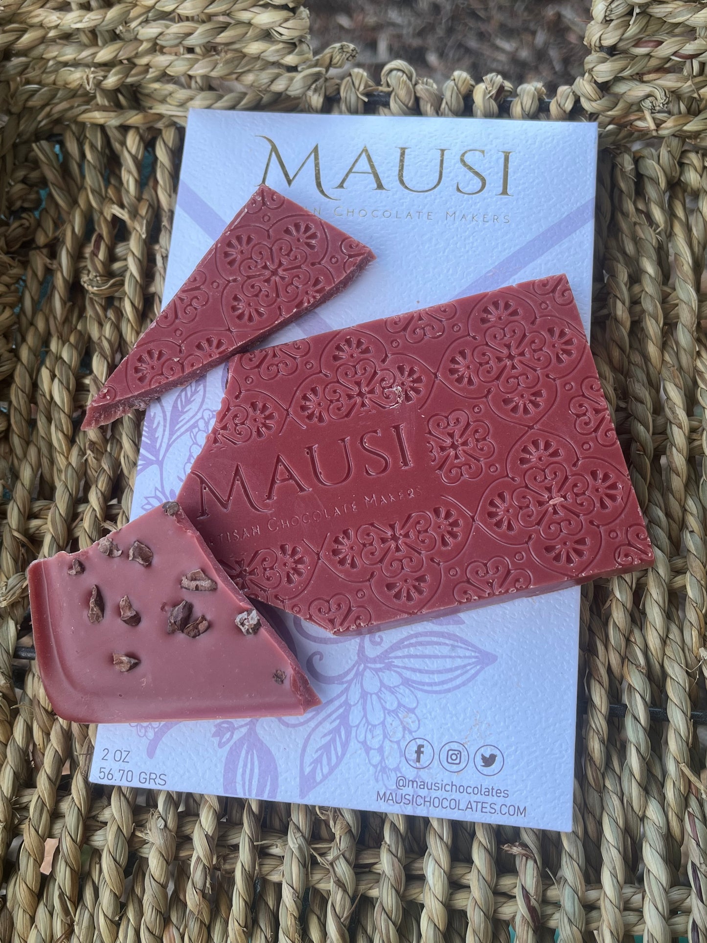 Mausi white chocolate infused with strawberry